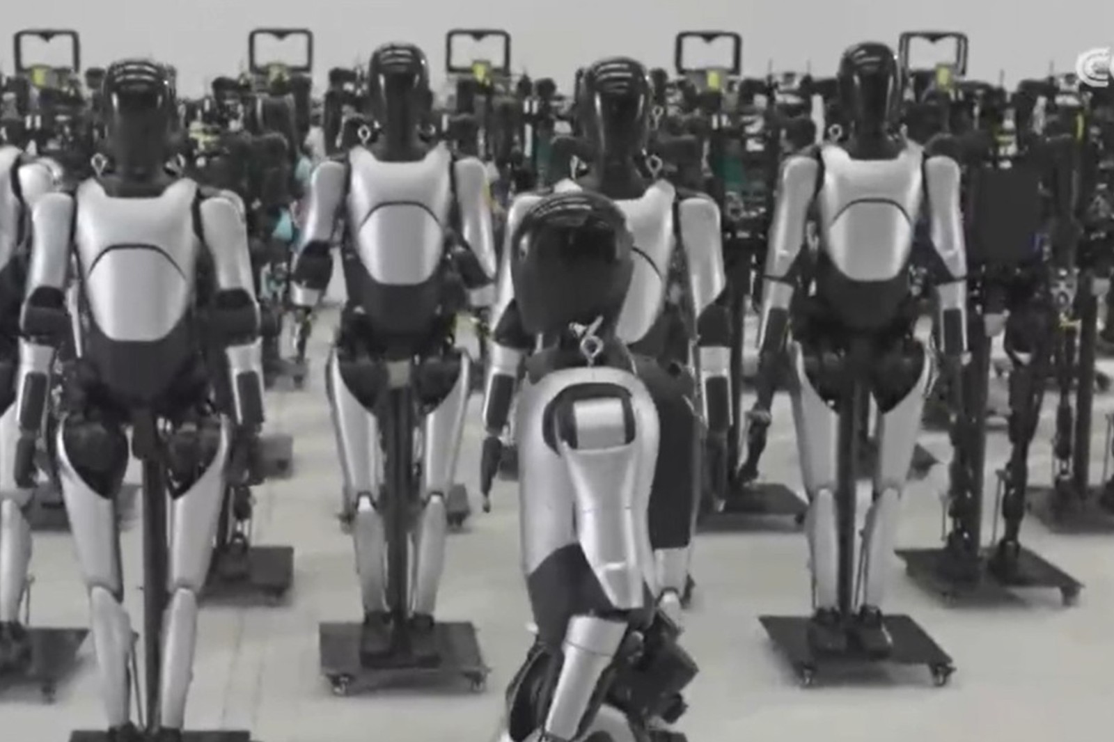 央视报道！揭秘 太阳集团tcy机器人量产超级工厂